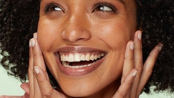 Garnier Skincare Glow