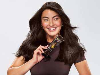 brunette-lady-hair