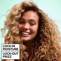 Curly Hair Leave-In Conditioner locks in moisture and locks out frizz