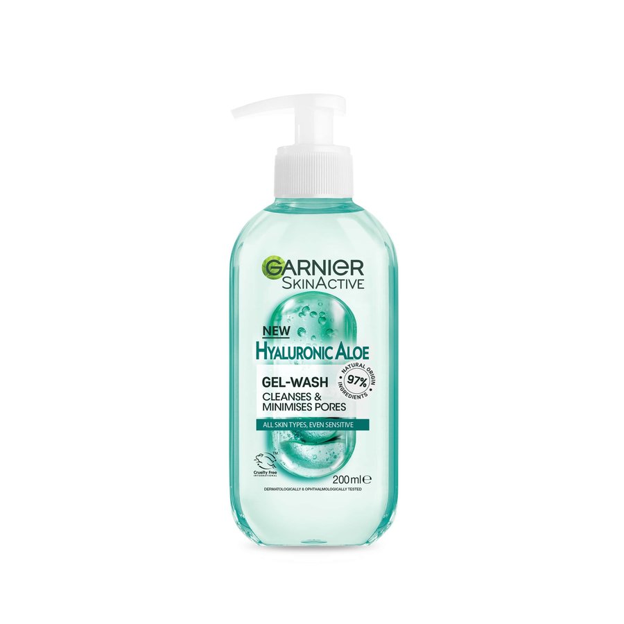 Hyaluronic Acid Gel Cleanser Skin Active Garnier® Australia & NZ